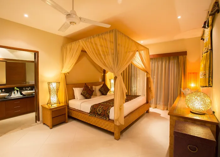 Seriska Seminyak, 5-star Private Pool Villa, Walk To Dining & Shopping *
