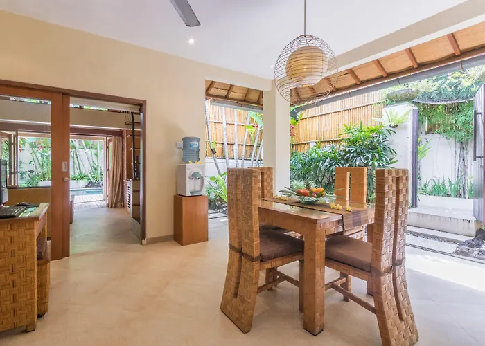 Seriska Seminyak, 5-star Private Pool Villa, Walk To Dining & Shopping * Seminyak