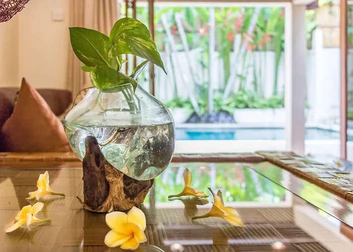 Villa Seriska Seminyak, 5-star Private Pool Villa, Walk To Dining & Shopping Seminyak