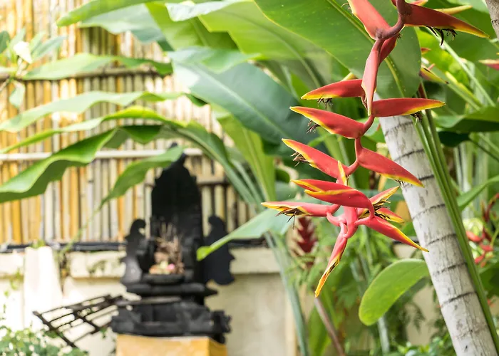 Seriska Seminyak, 5-star Private Pool Villa, Walk To Dining & Shopping * Seminyak