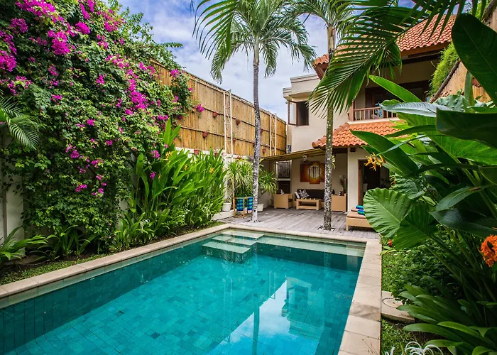 Seriska Seminyak, 5-star Private Pool Villa, Walk To Dining & Shopping * Seminyak