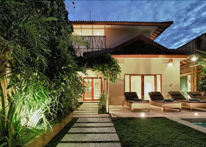 Seriska Seminyak, 5-star Private Pool Villa, Walk To Dining & Shopping Villa *