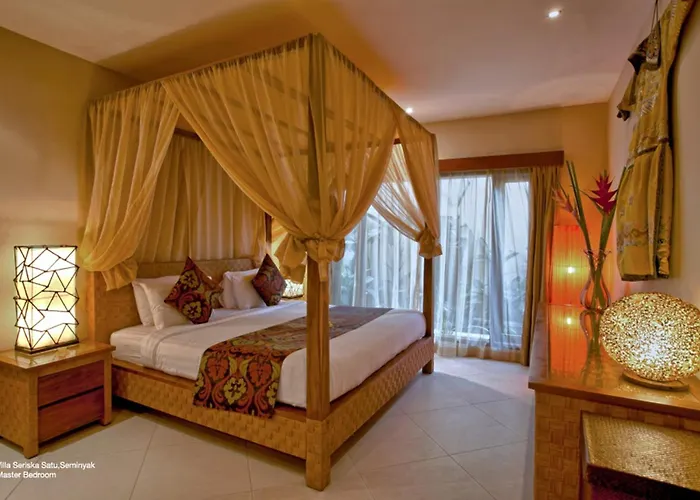 Seriska Seminyak, 5-star Private Pool Villa, Walk To Dining & Shopping Villa *