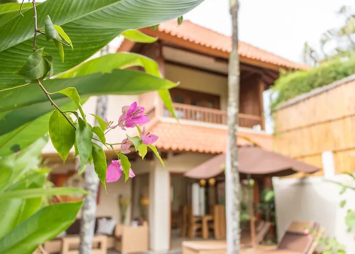 Seriska Seminyak, 5-star Private Pool Villa, Walk To Dining & Shopping Seminyak