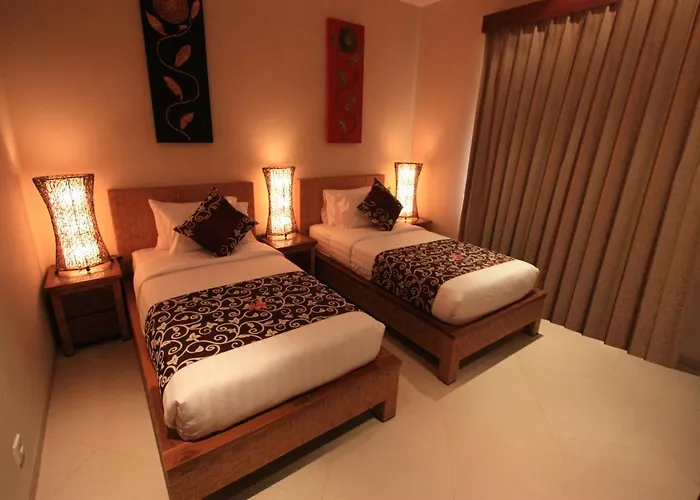 Seriska Seminyak, 5-star Private Pool Villa, Walk To Dining & Shopping Villa *